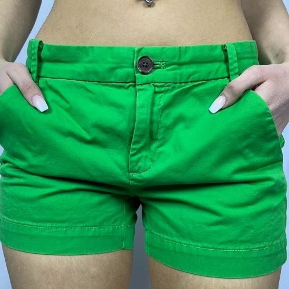 Khakis By Gap Womens Sun Kissed Chino Shorts 100% Cotton Mid Rise Green Size 06